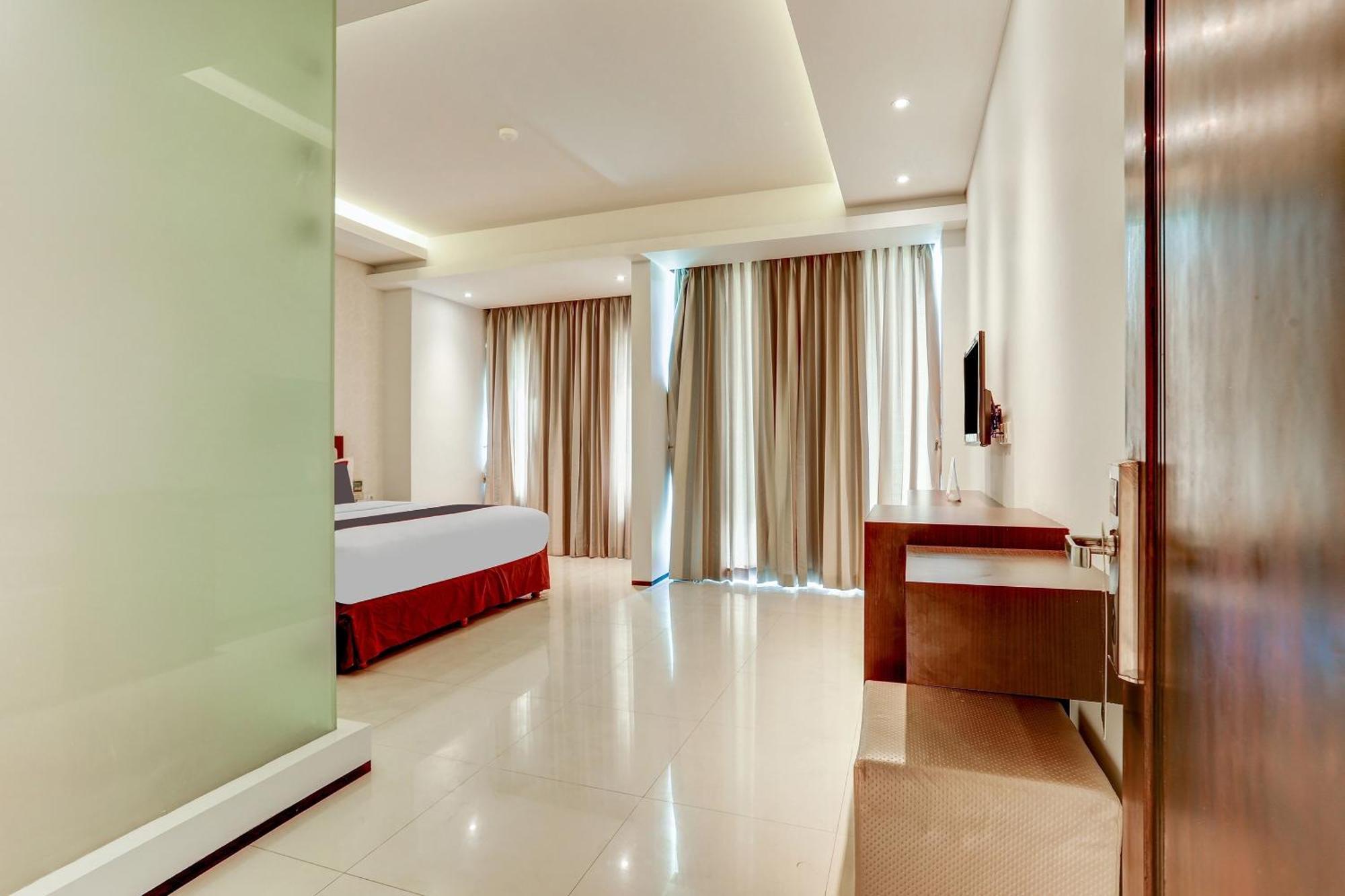 Collection O Near Pantai Kuta Formerly Premium