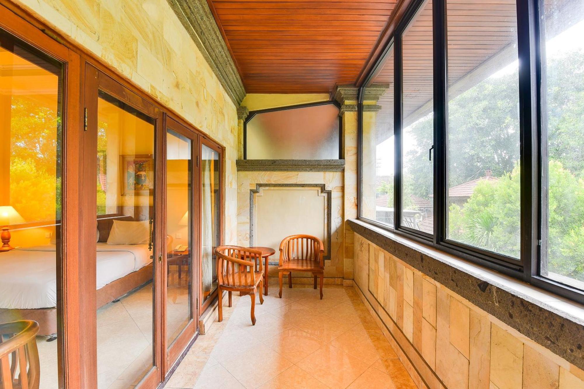 Hotel Super Oyo Townhouse Oak Maxi Legian Kuta (Bali)