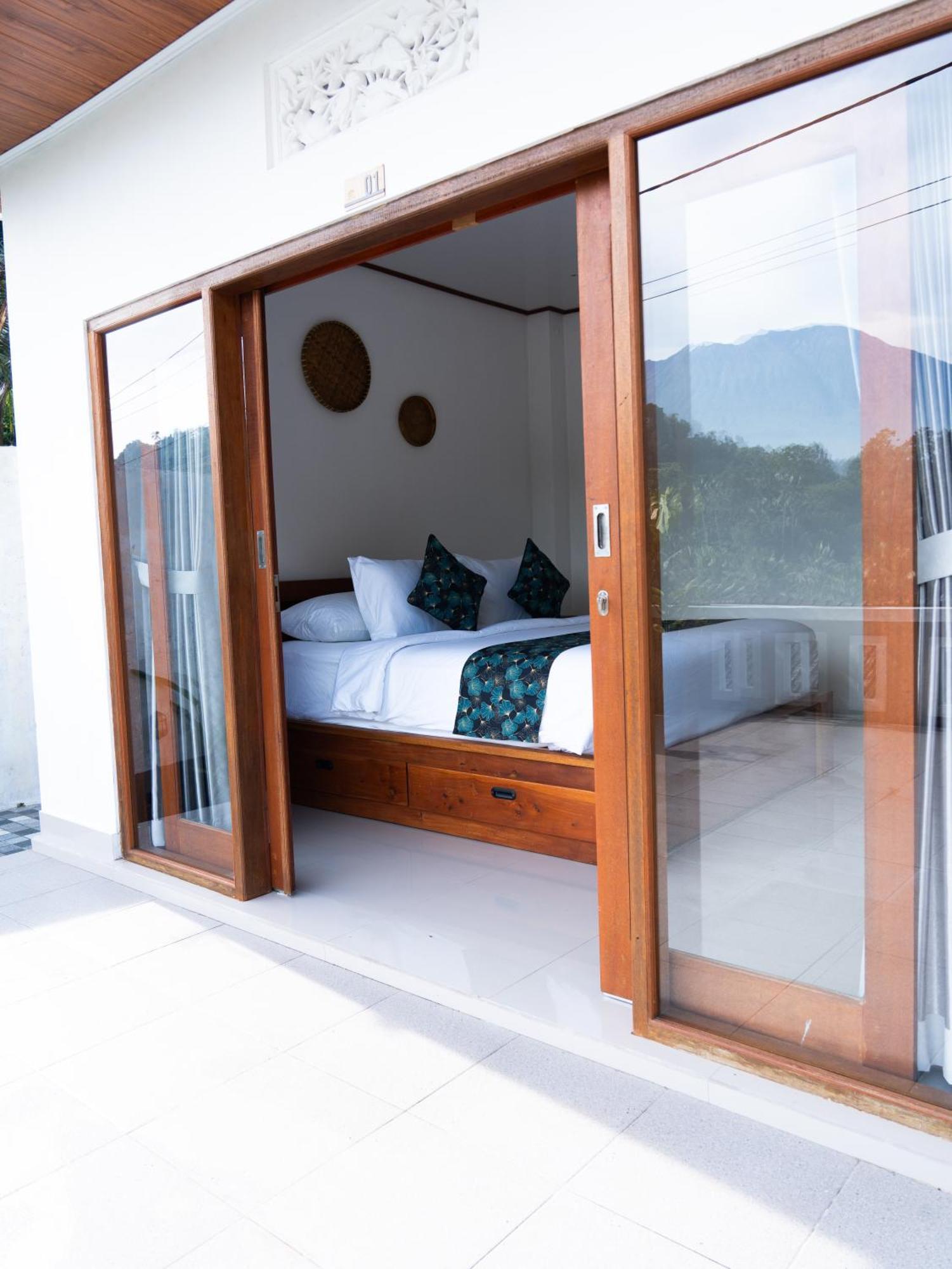 Guest house Bisbis House Iseh Village *