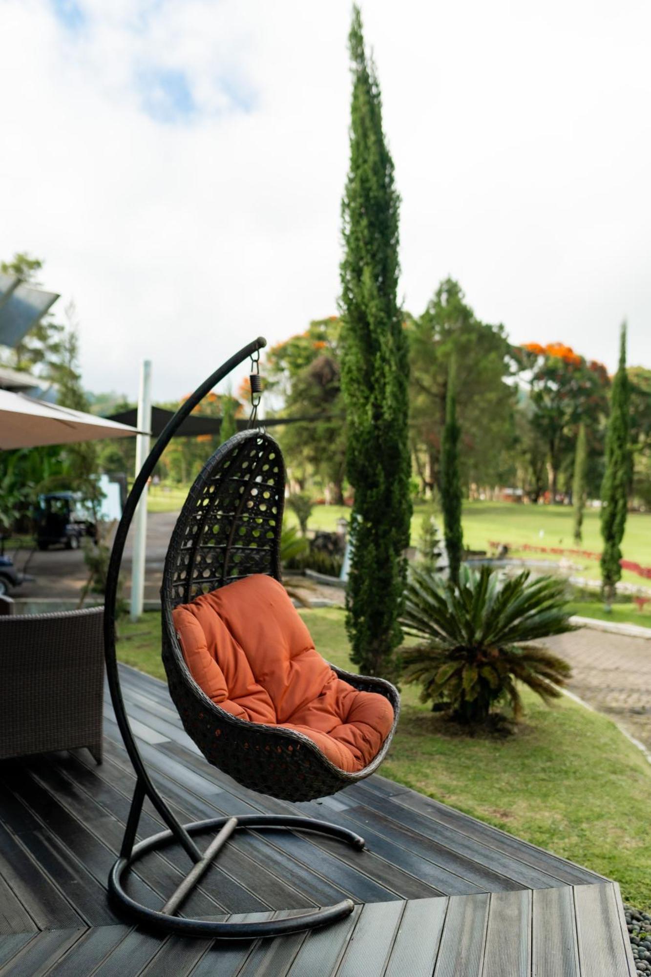 Handara Golf & Bali 4*
