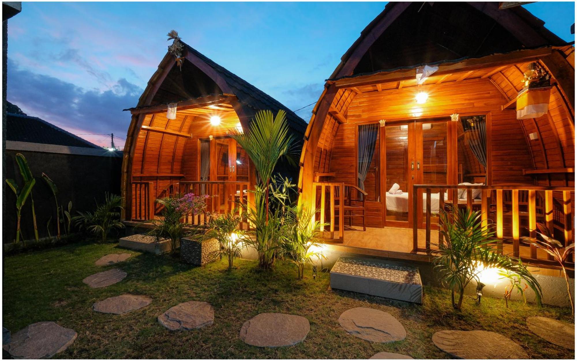 Guest house The Backyard House *