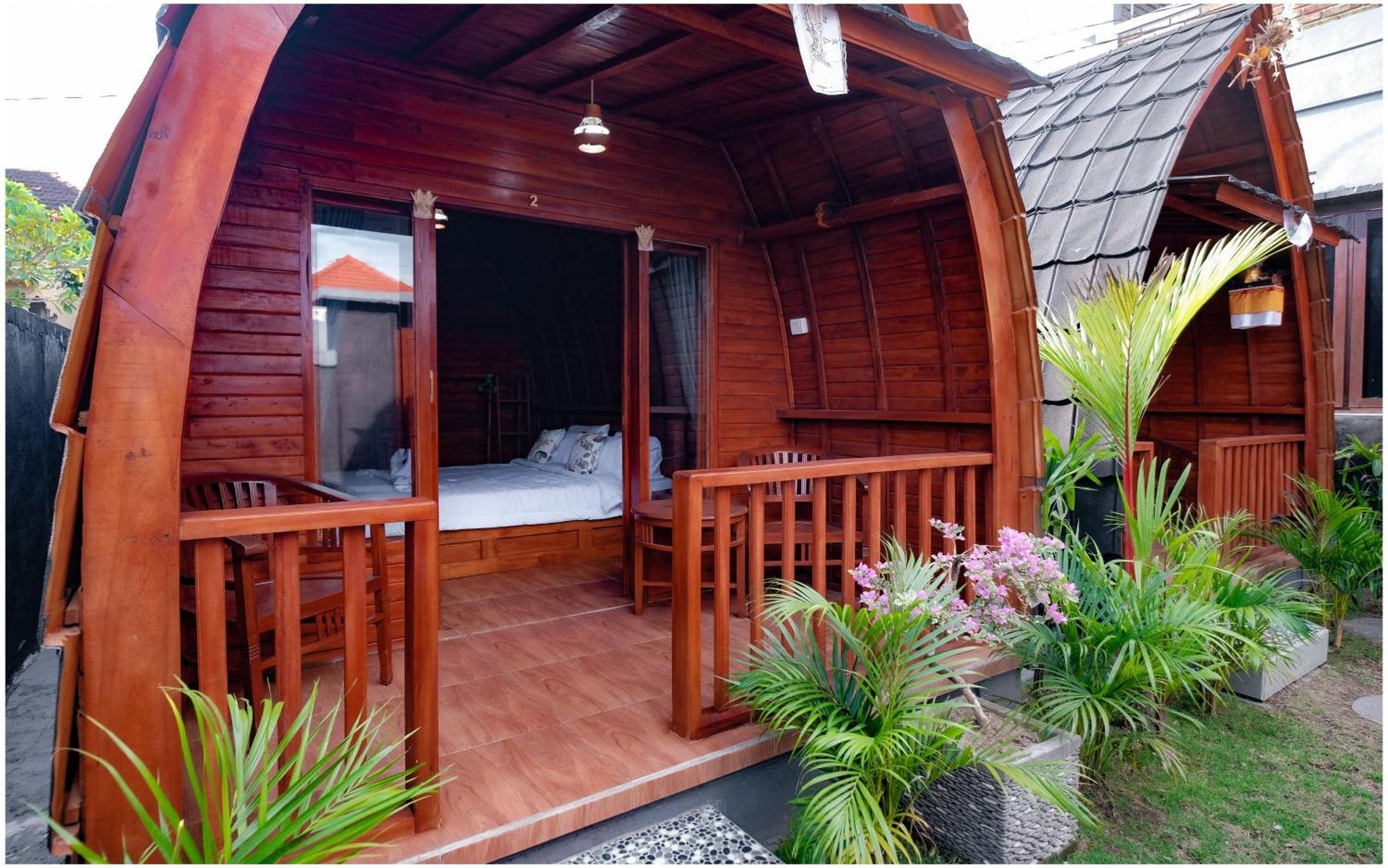 The Backyard House Guest house