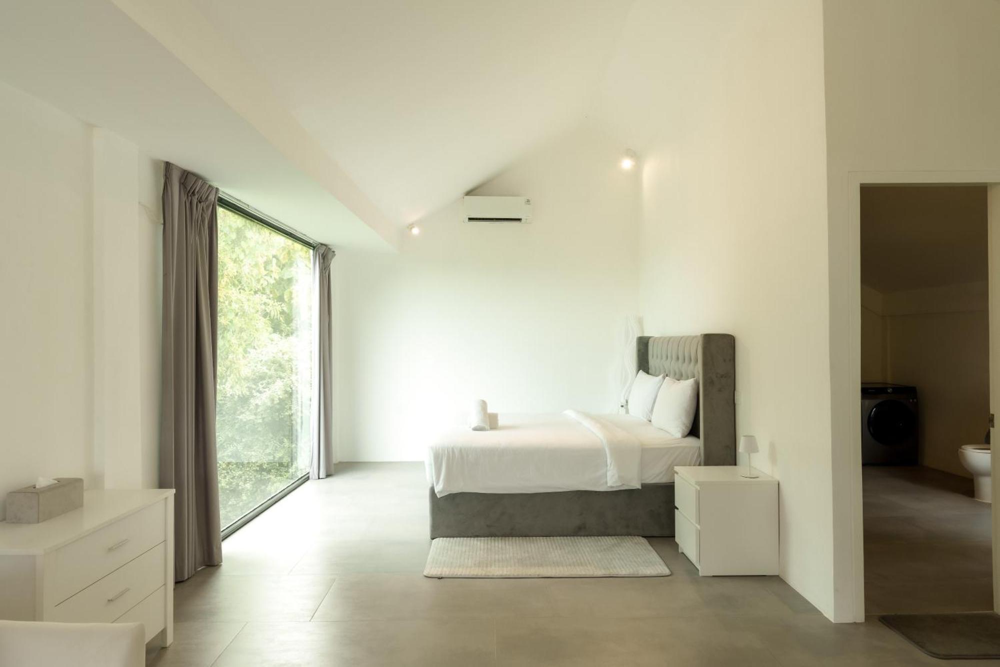 Aparthotel Valeria *
