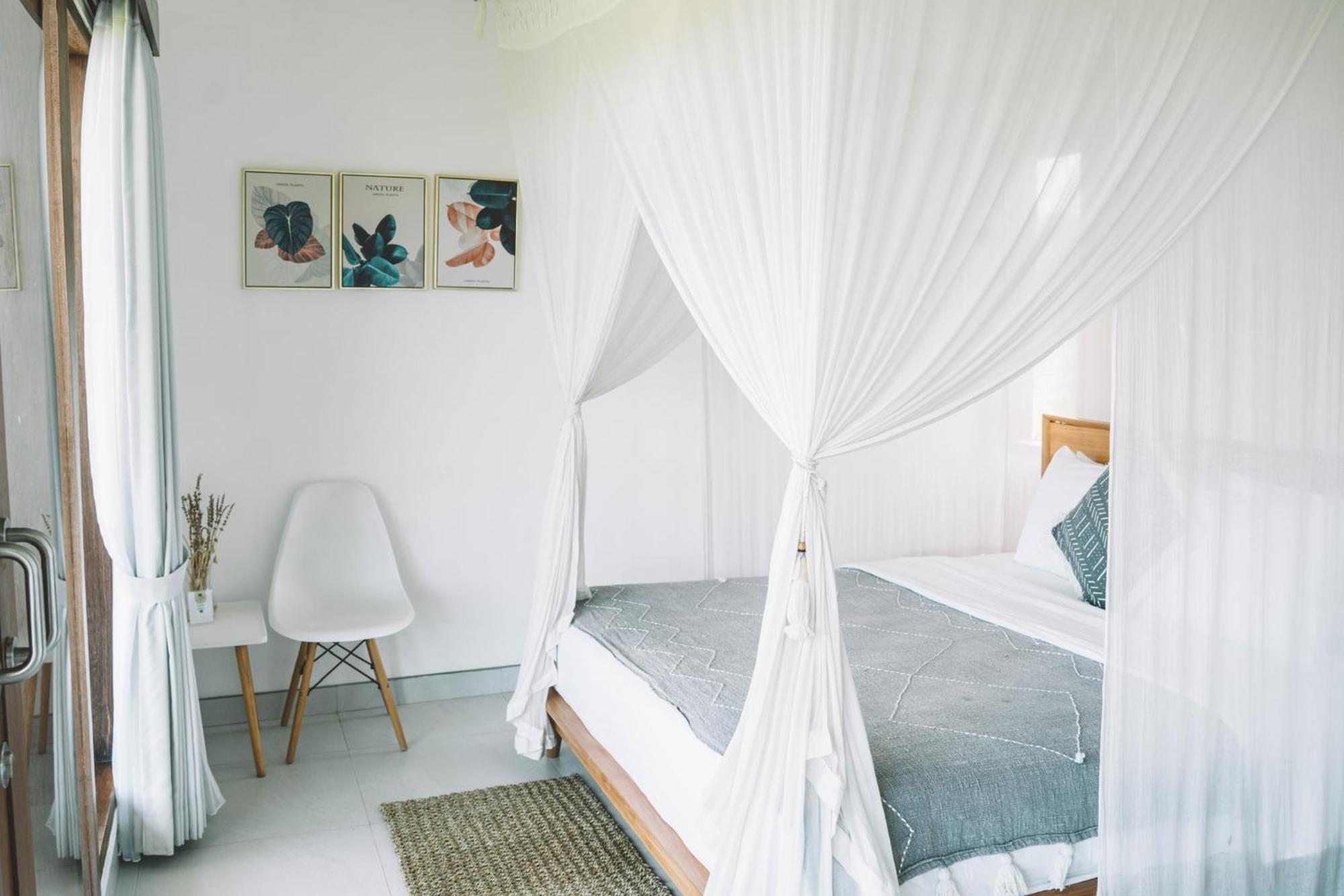 Bed & Breakfast Three Palms Surf & Medewi Airsatang