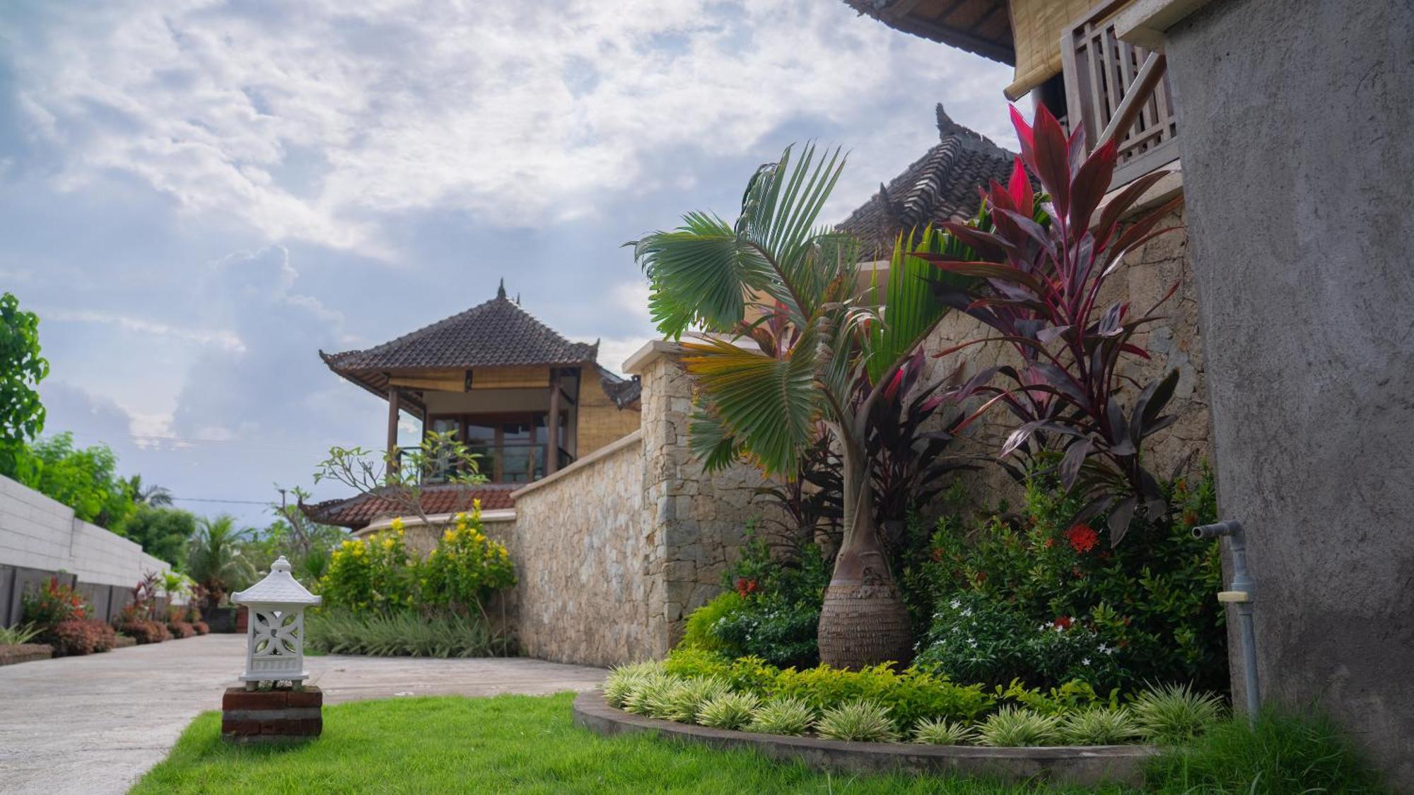 Hotel Sari Bumi Menjangan
