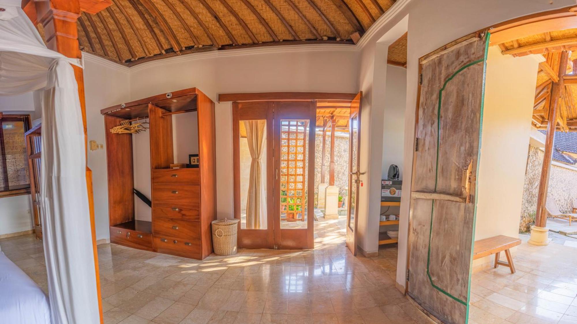 Hotel Sari Bumi Menjangan