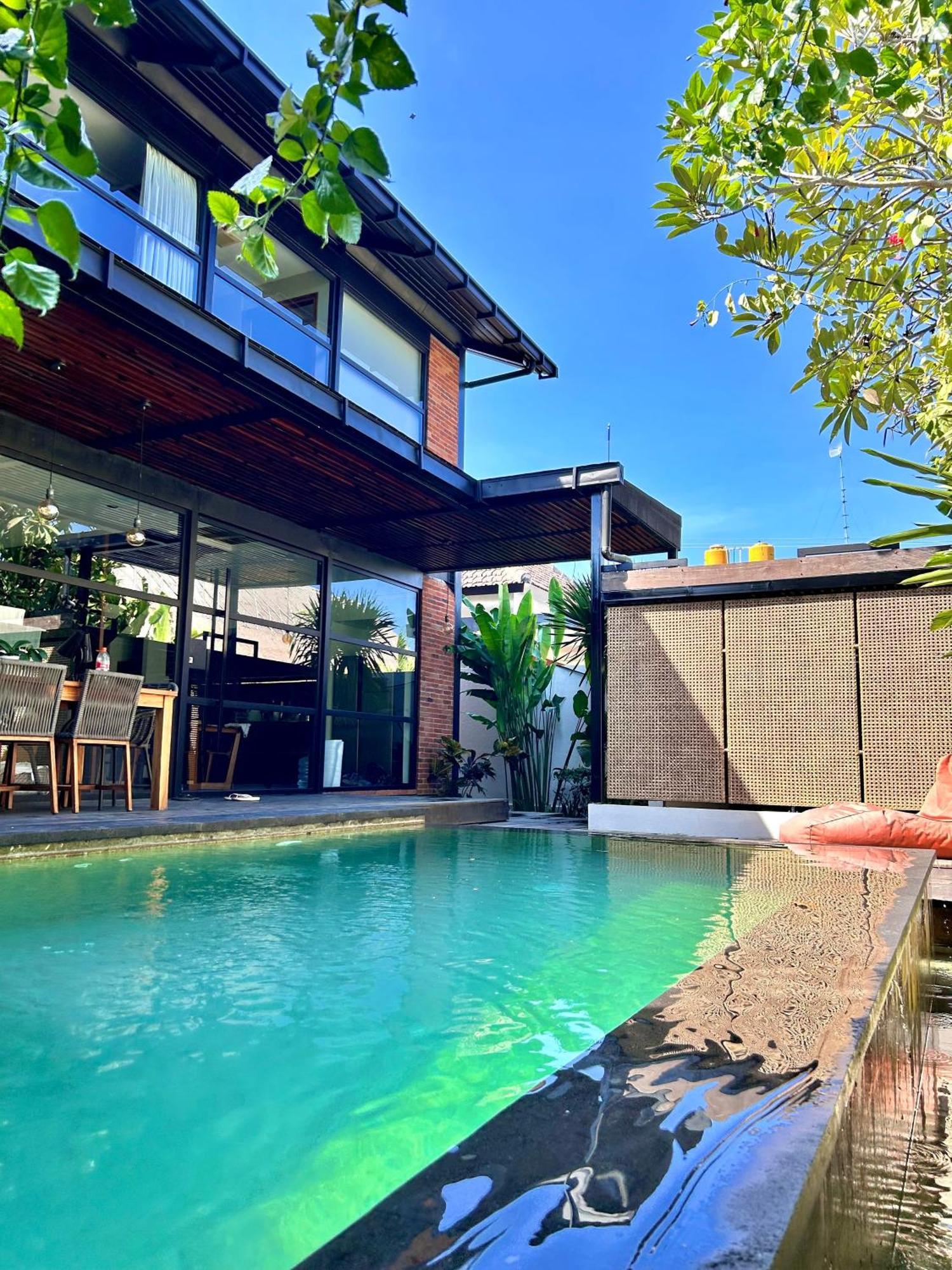 Karmagali Suites Adults Only & Private Pool Family Villas Sanur (Bali)
