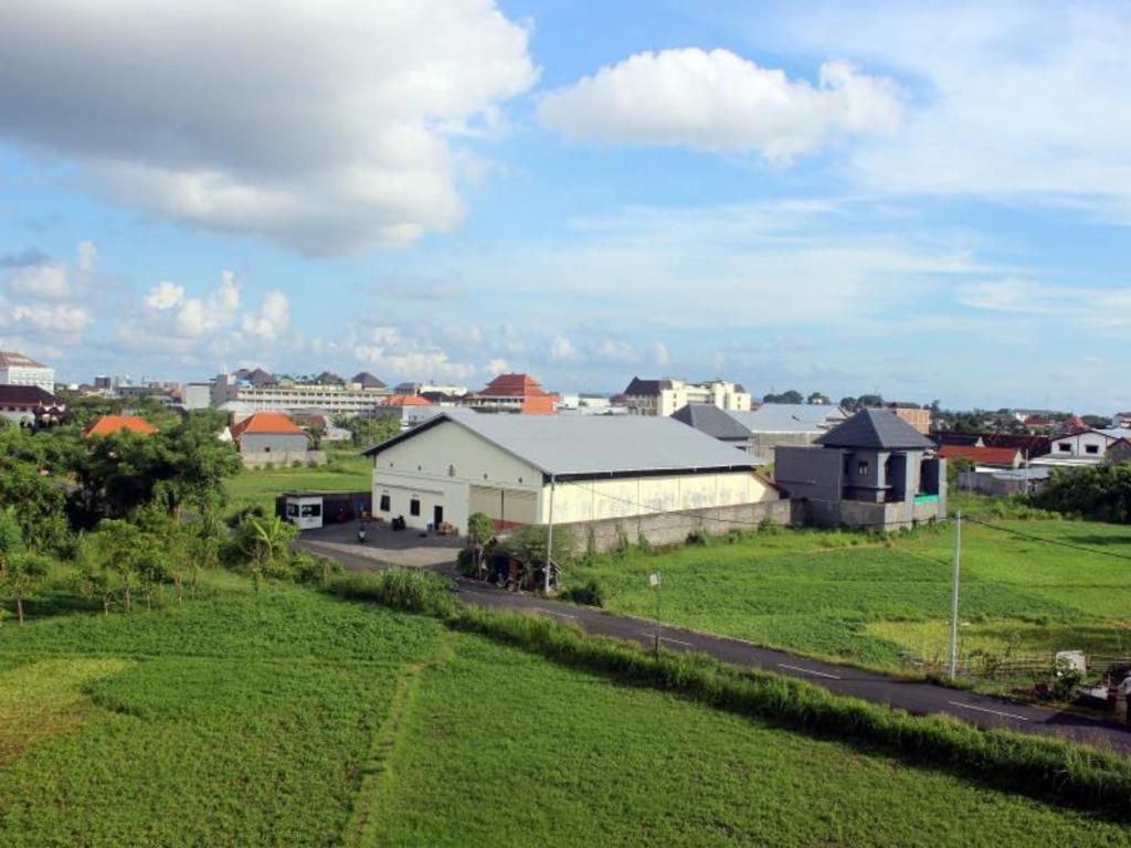 Wisma tamu Nakula Kuta