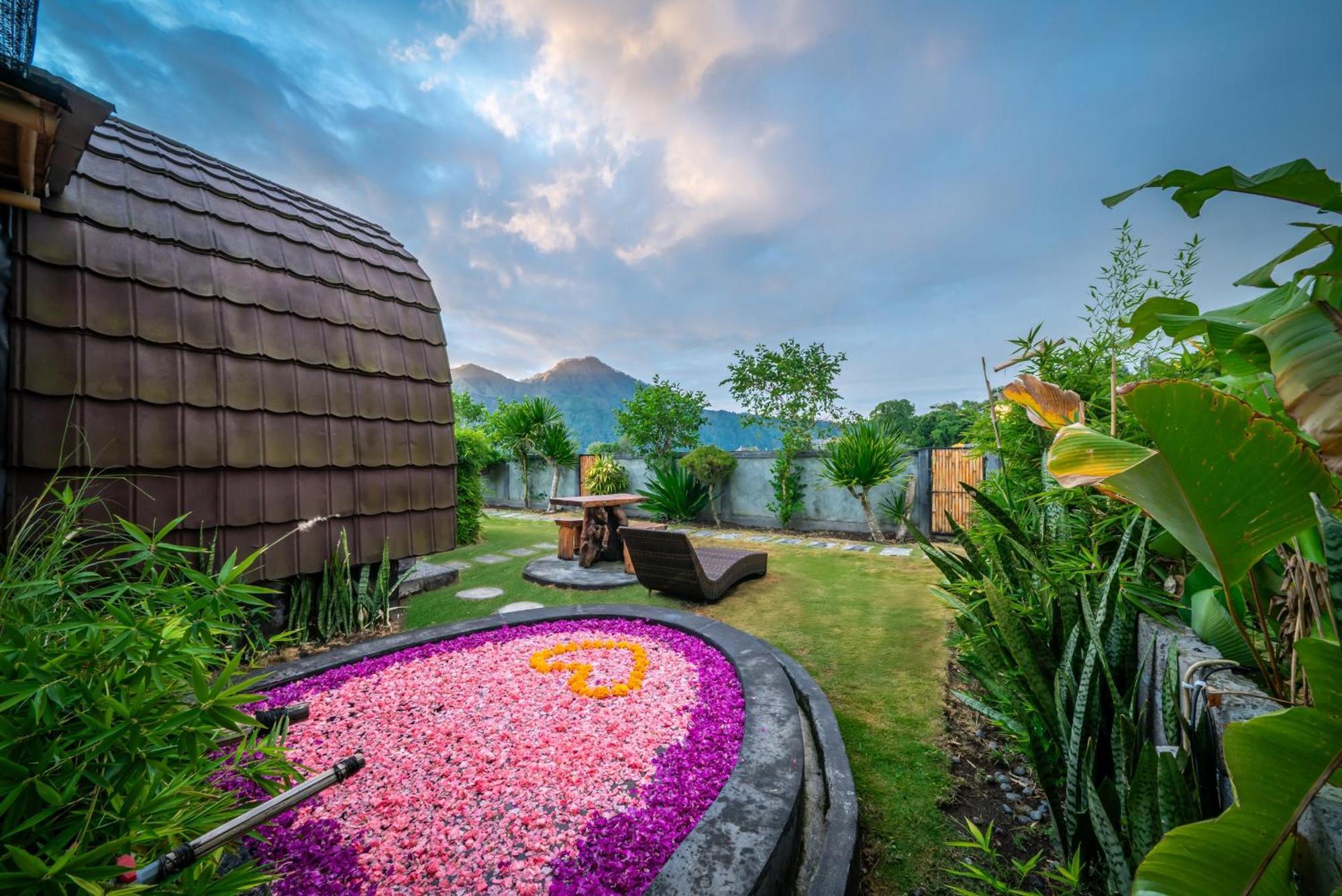 Lodge Tegal Bamboo & Private Hot Spring *