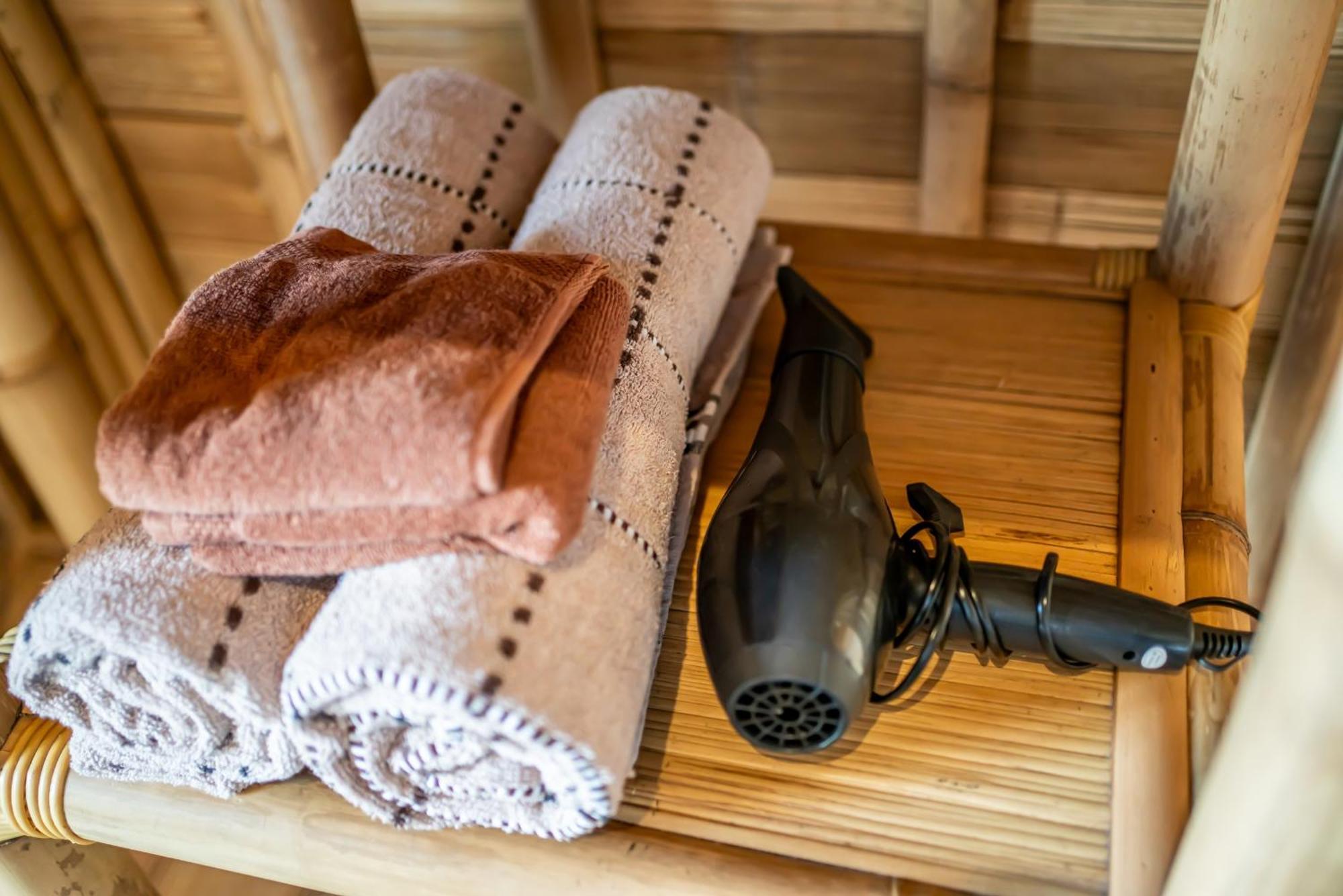 Tegal Bamboo & Private Hot Spring Lodge Baturaja (Bali)