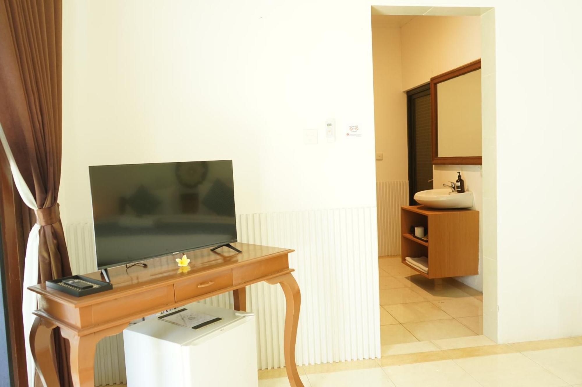Tattva Uluwatu, Surf & Yoga Retreat * Jimbaran (Bali)