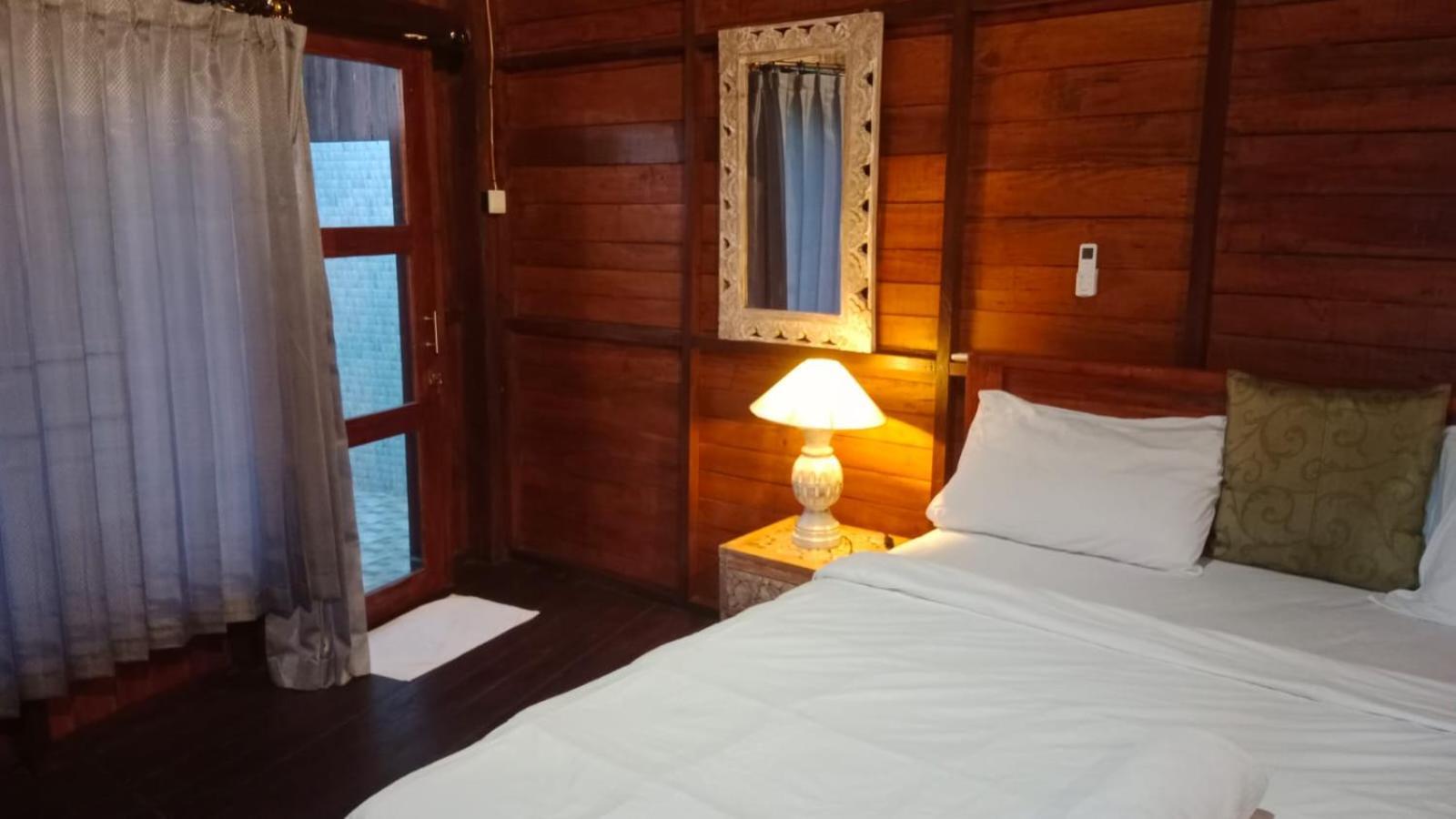 Lodge Medukuh Point Hill
