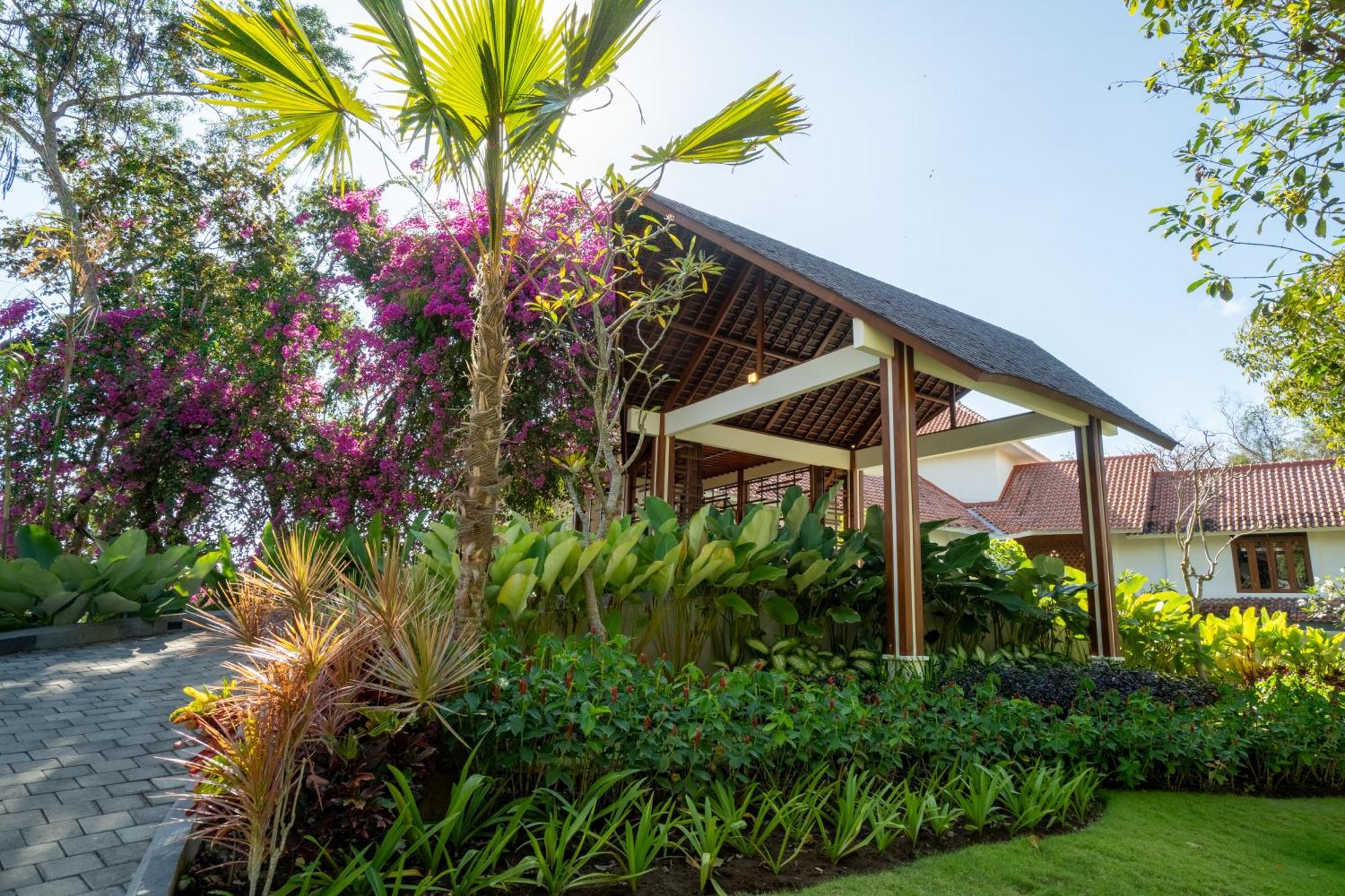 Arpana Luxury Private Pool Villa *