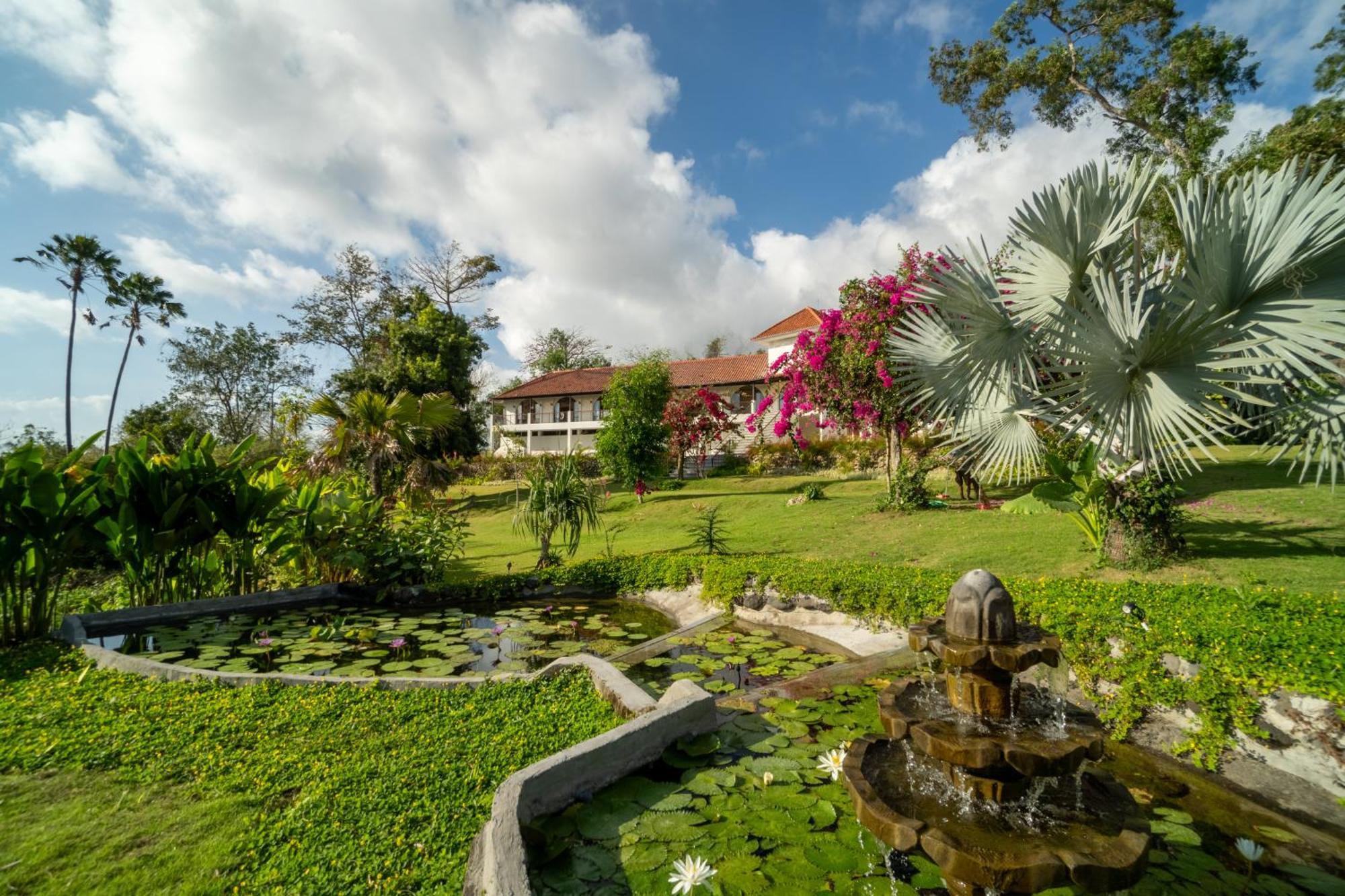 Arpana Luxury Private Pool Villa *