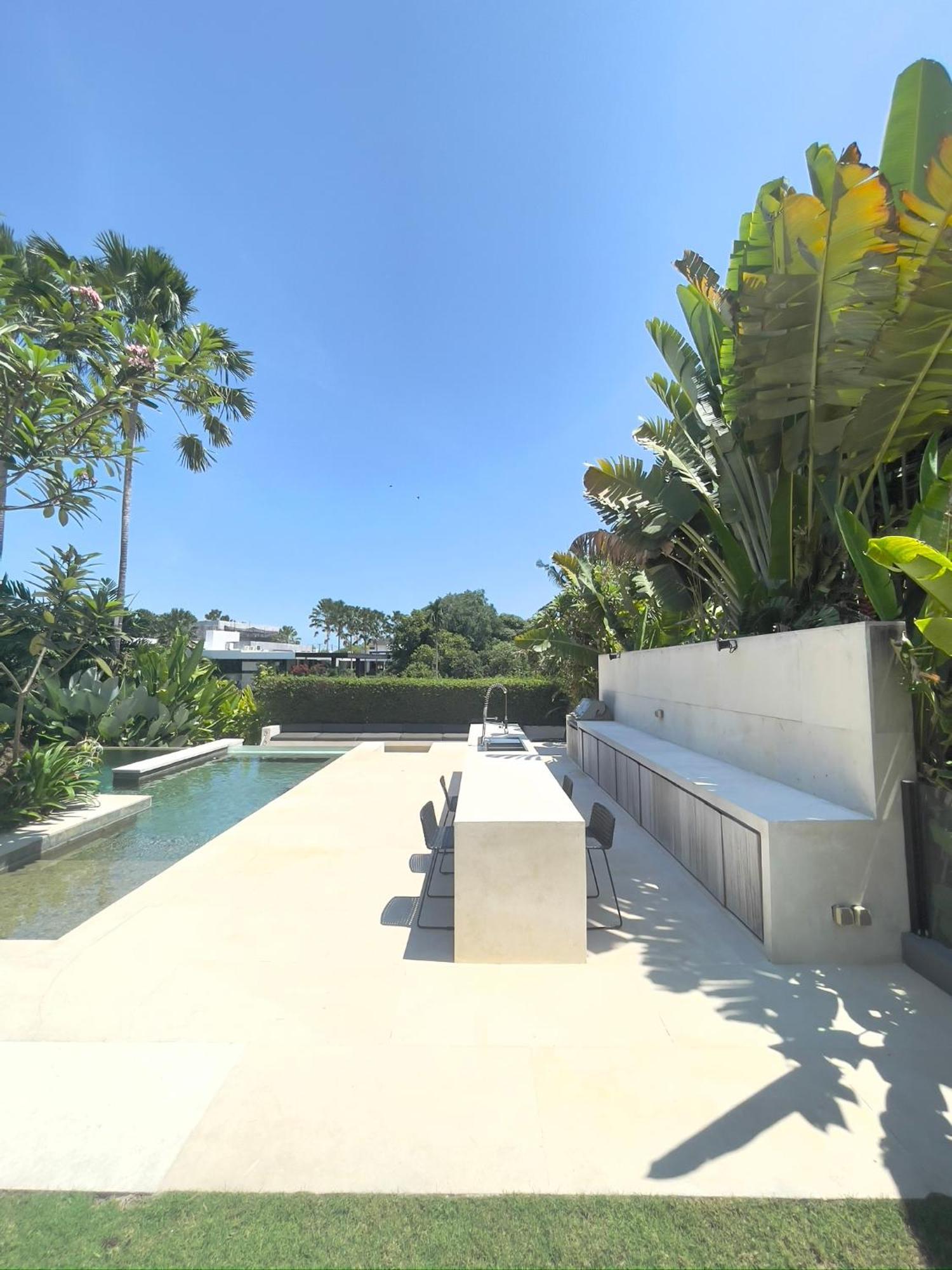 Luxury 5br With Private Pool, Rice Fields View & Nearby - The Palm House Villa Canggu (Bali)