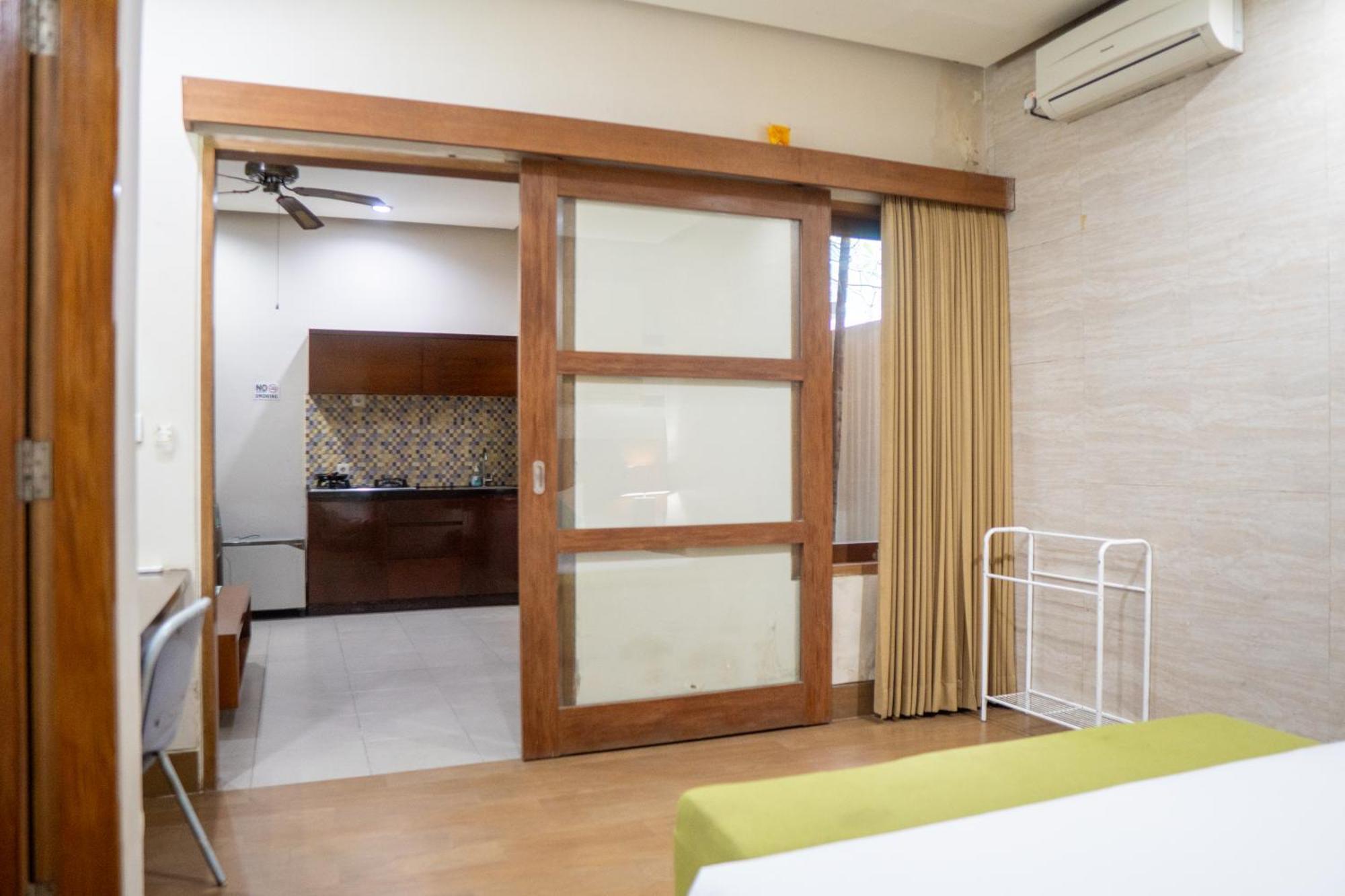 The Zhurga Aparthotel 3*