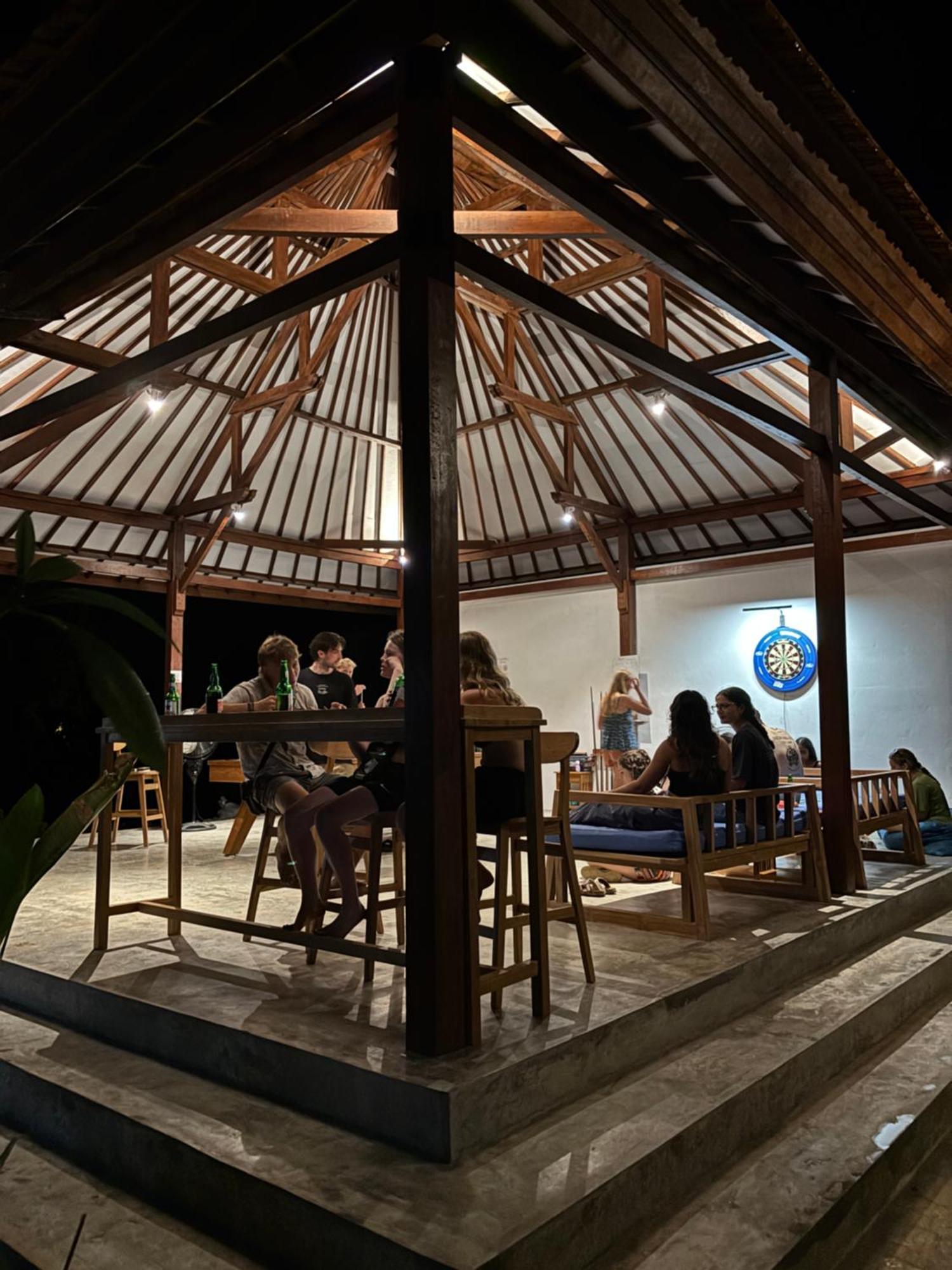Castaway Island Hostel *