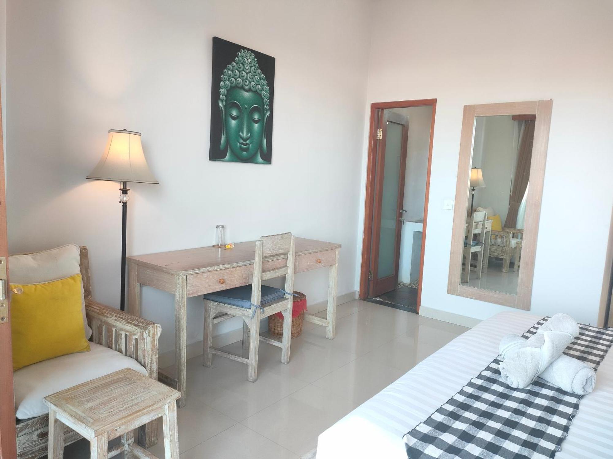 Candra Surf Homestay *