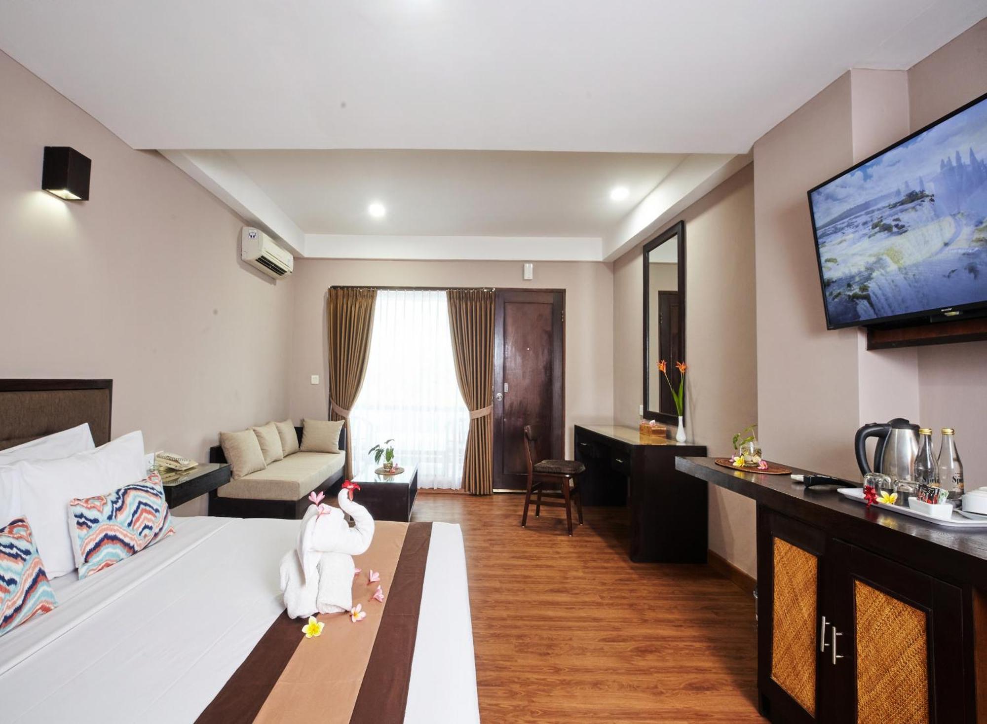 Grand Santhi