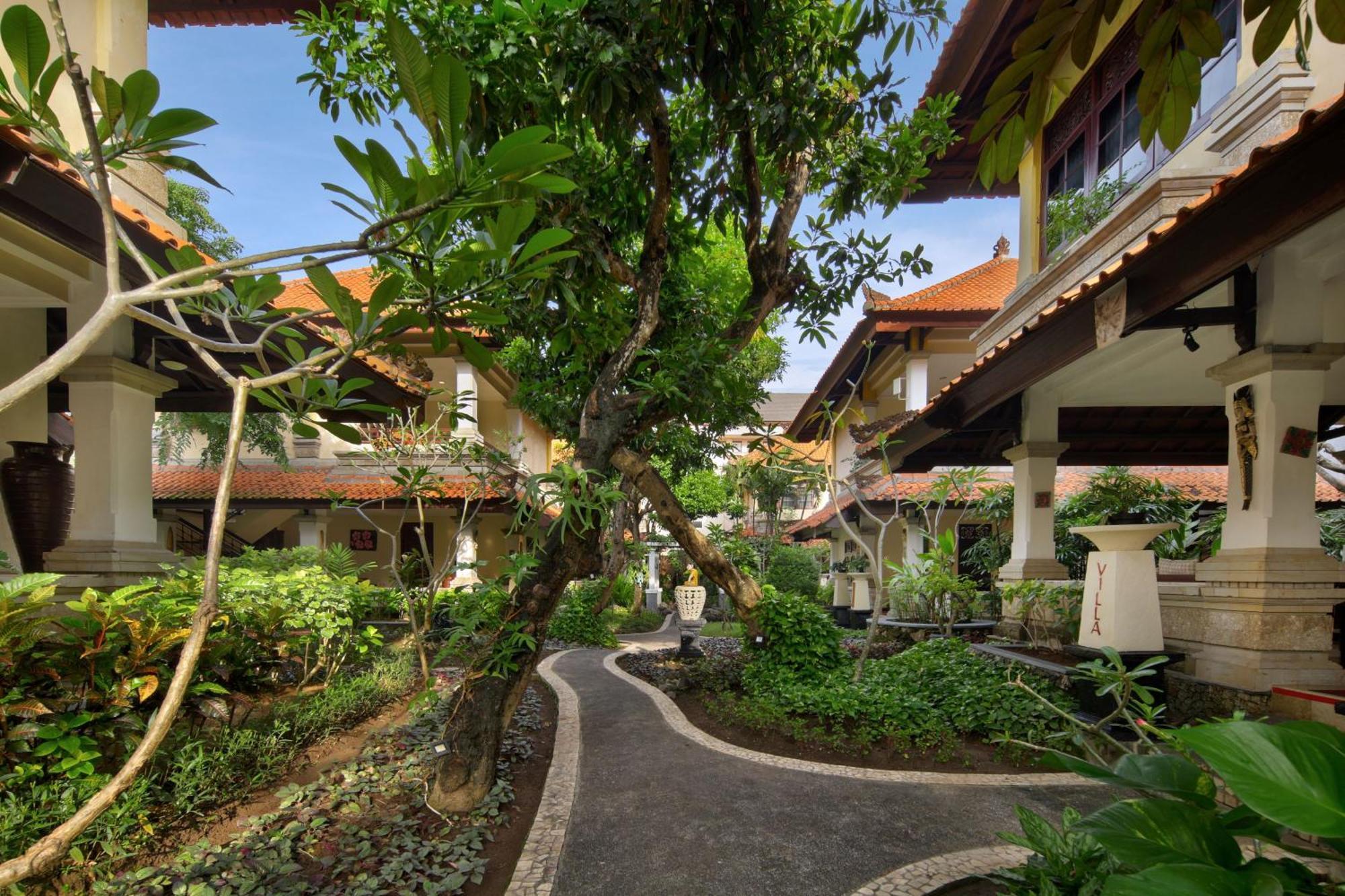 Royal Tunjung Hotel&villa - Chse Certified Taman liburan 3*