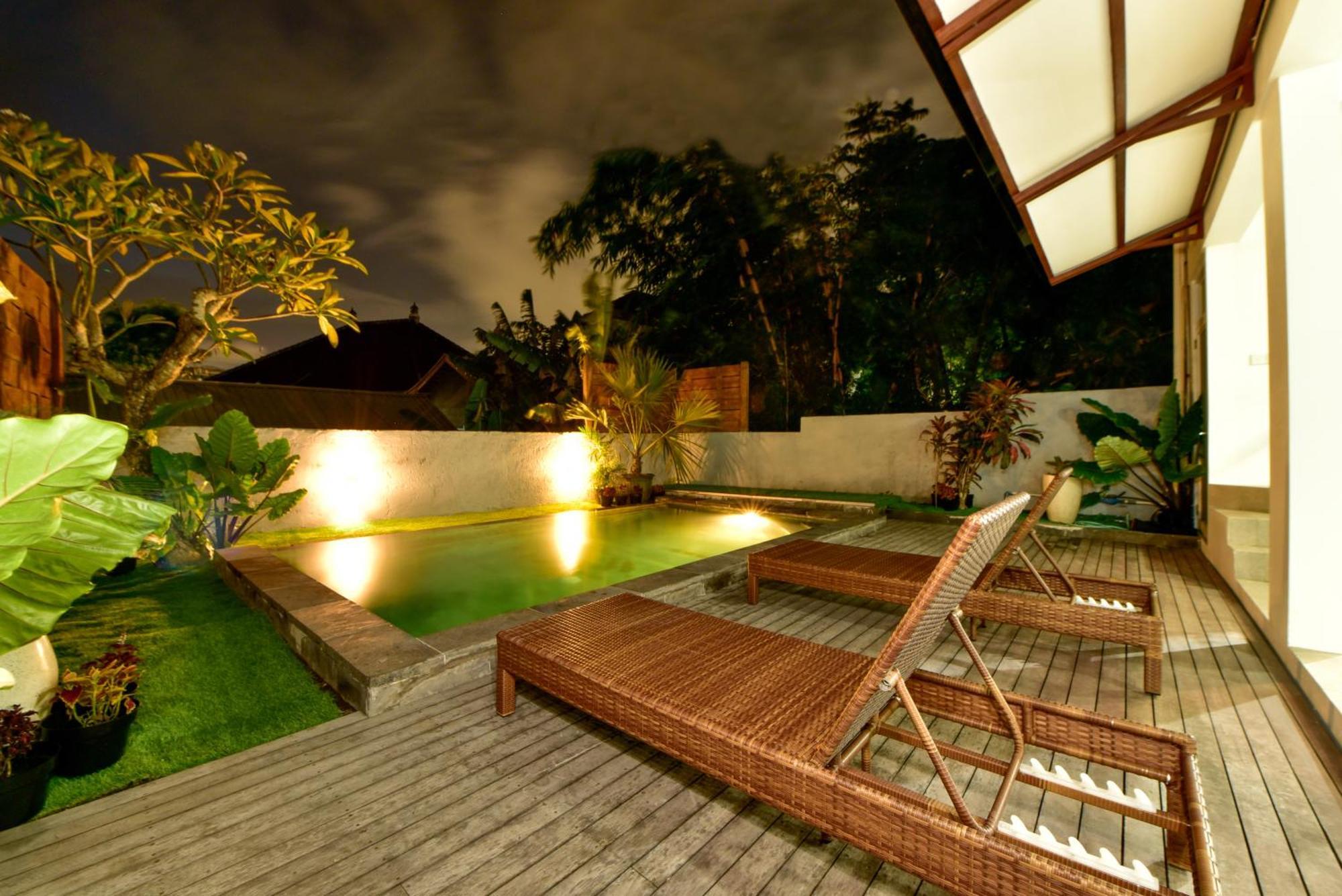Villa The Lumbung Wood *