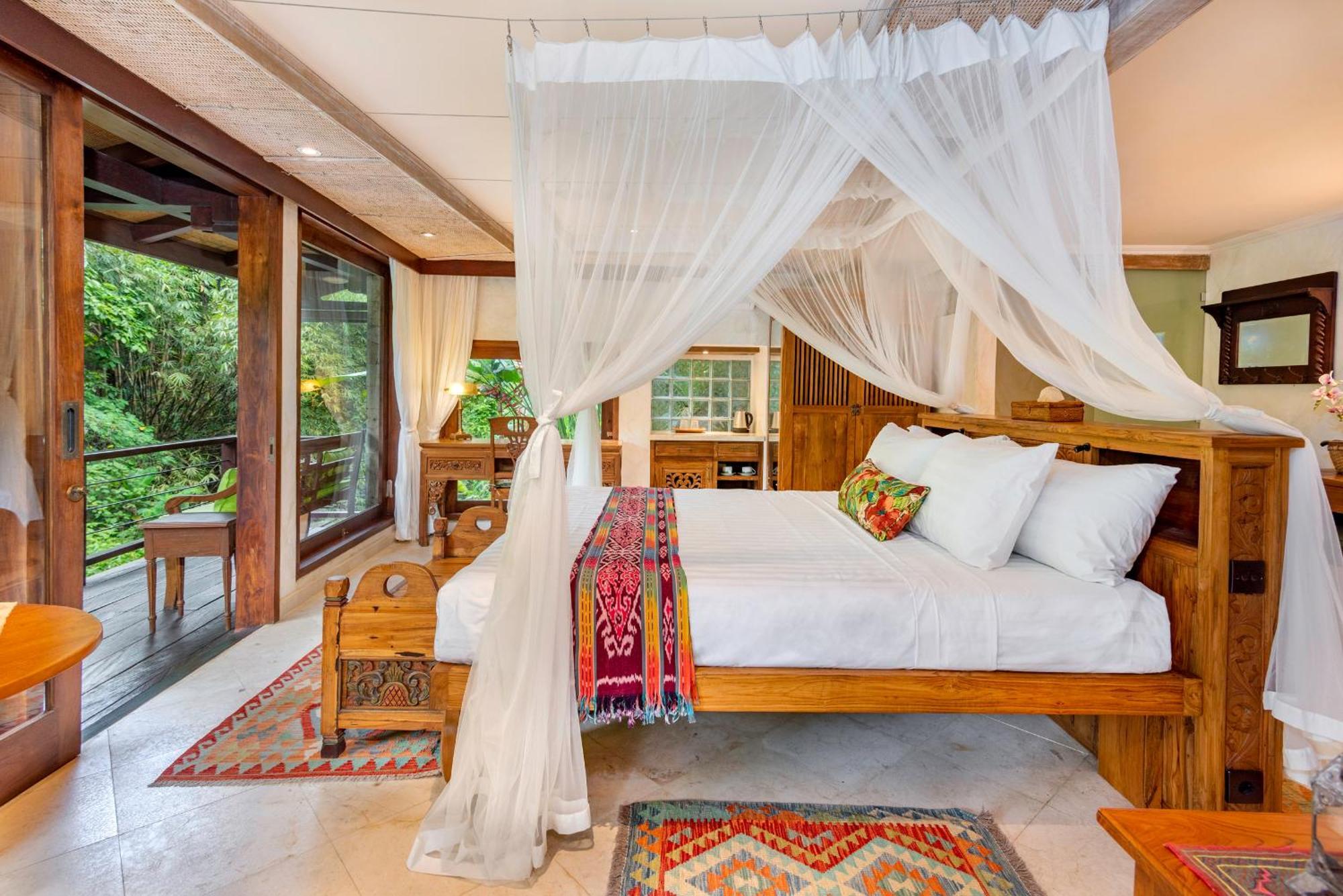 Lumina Wellness Retreat Hotel 4*