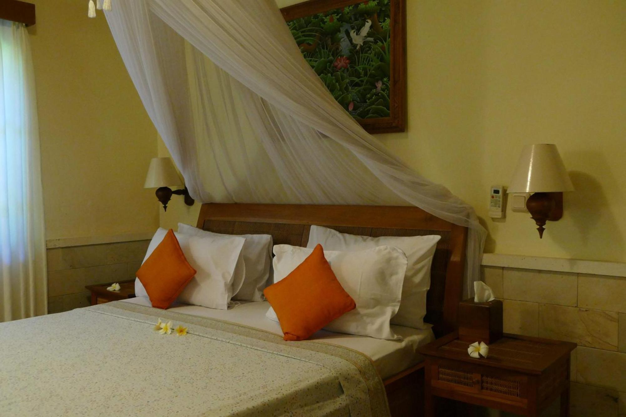 Nusa Indah Hotel *