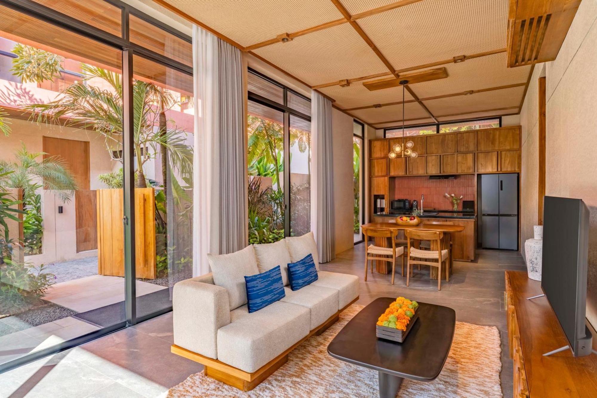 Tui Blue Berawa And 5* Canggu (Bali)