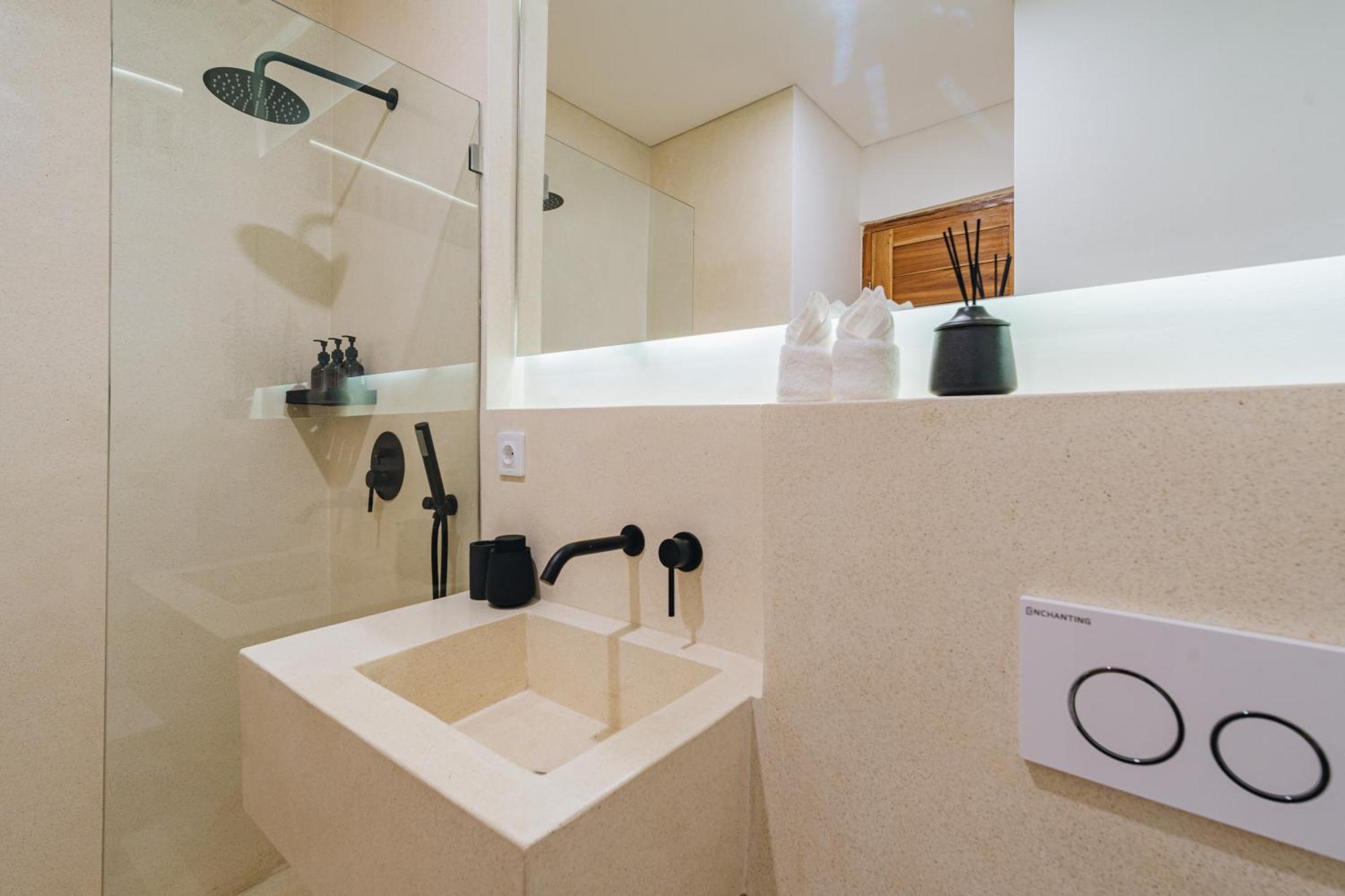 Villa Balinay - 2 Bedrooms Walkable To Beaches