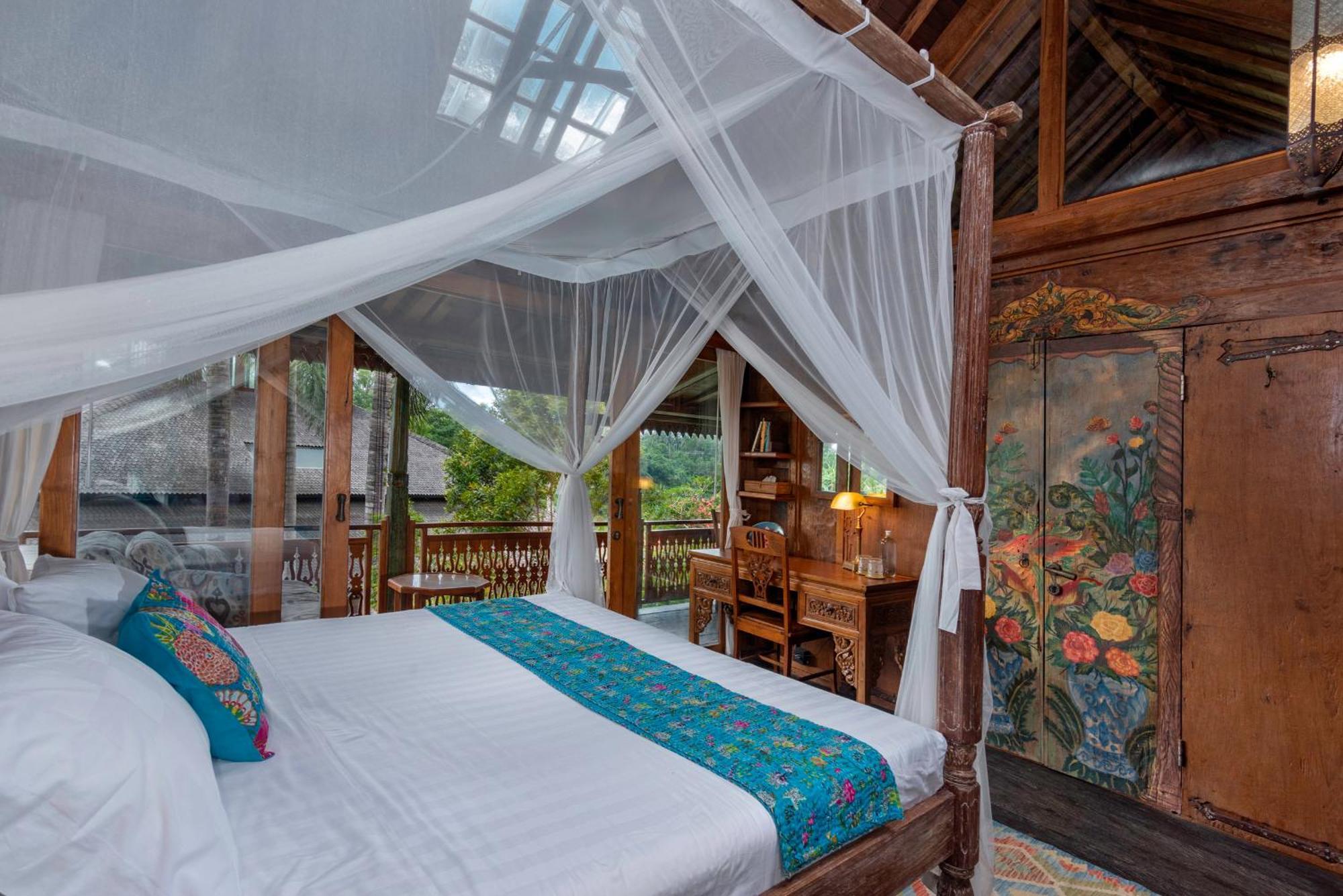 Lumina Wellness Retreat Hotel