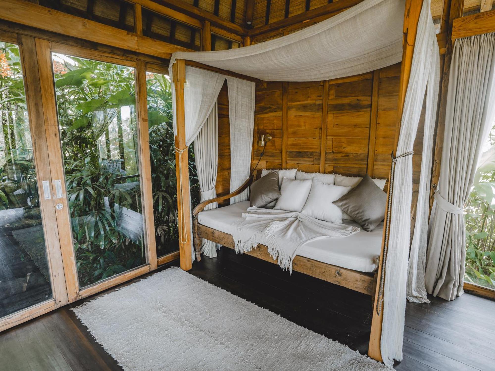 Dewi Tara Haven Bed & Breakfast *