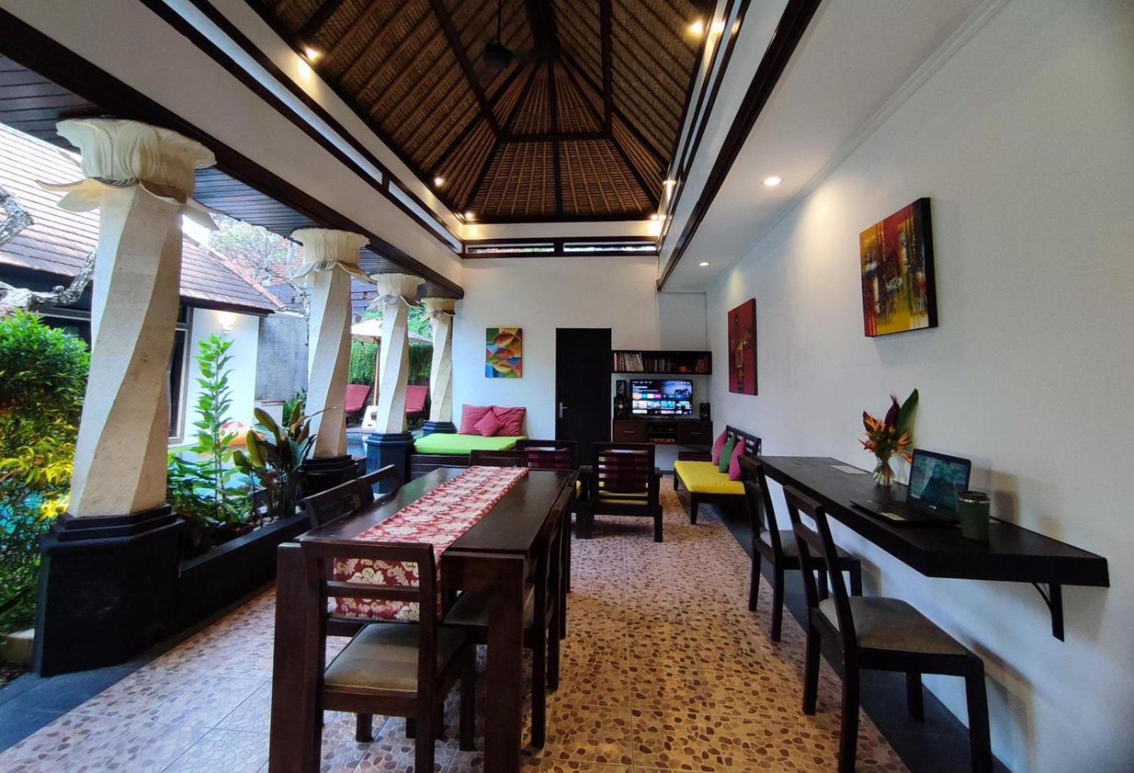 Cantik Tresna Seminyak (Bali)