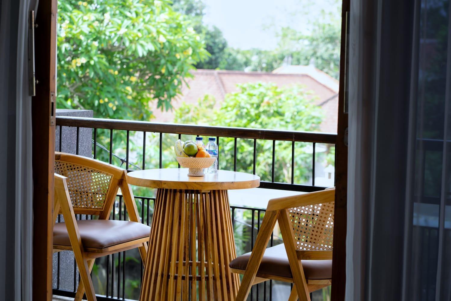 Tattva Uluwatu, Surf & Yoga Retreat Jimbaran (Bali)