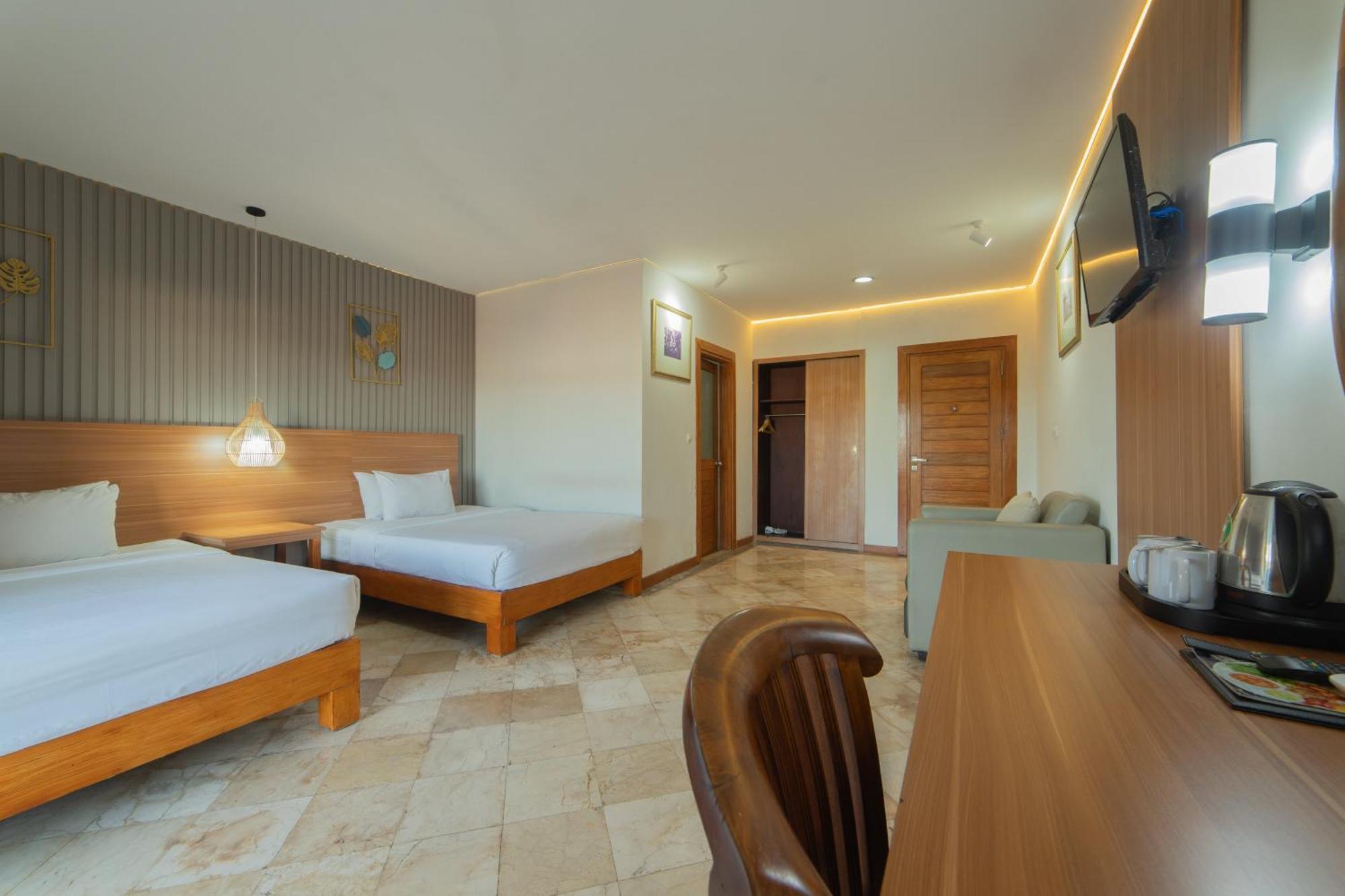 Nirmala Hotel 3*
