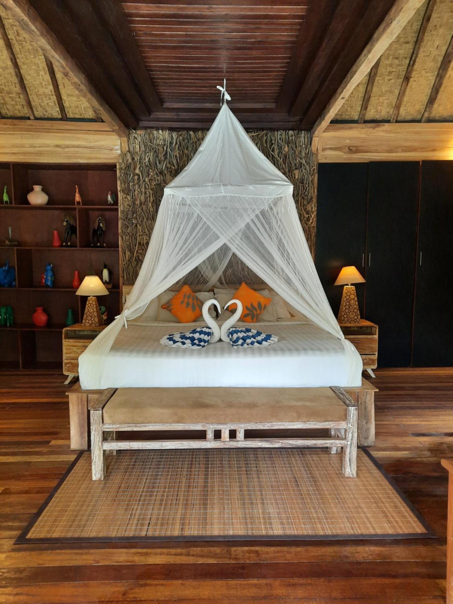 Virgin Villa *