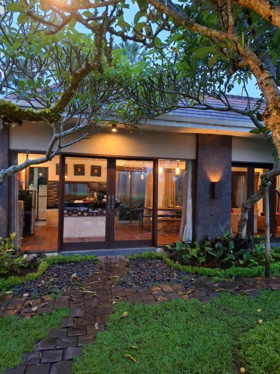 Virgin Villa *