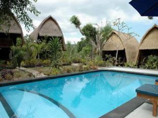 Lotus Garden Huts Holiday park 3*
