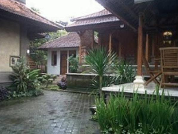 Guest house Sari
