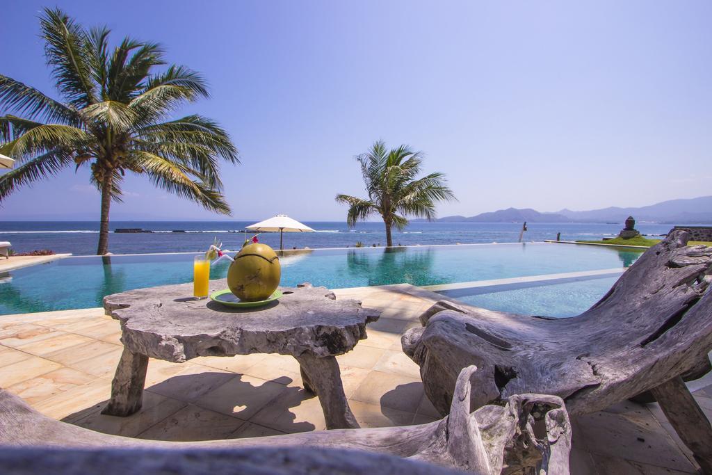 Oceanfront Citakara Sari Villa Candi Dasa (Bali)