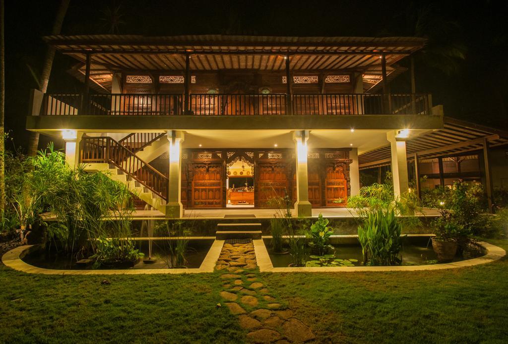 Oceanfront Citakara Sari