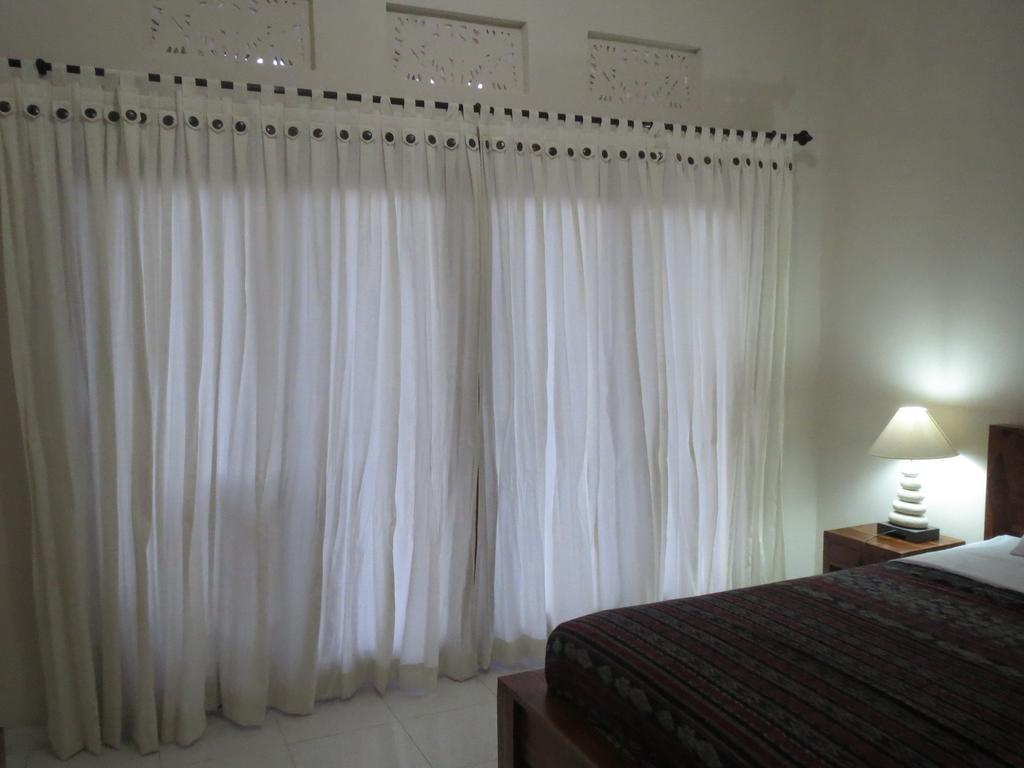 Mesari & Warung Amed (Bali)