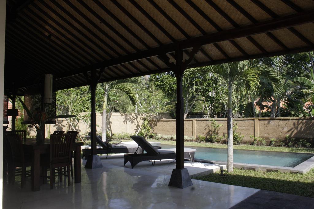 Rumah Dadong Villa *