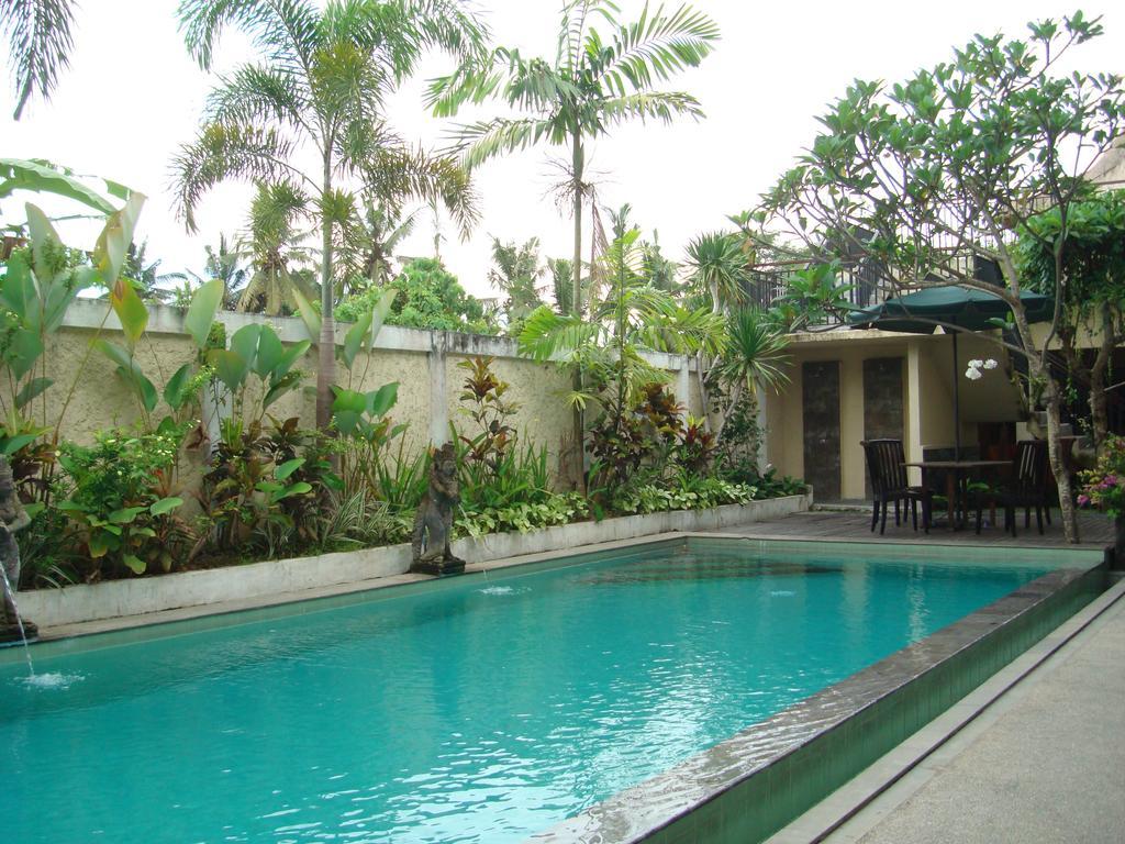 Anini Raka & Resort