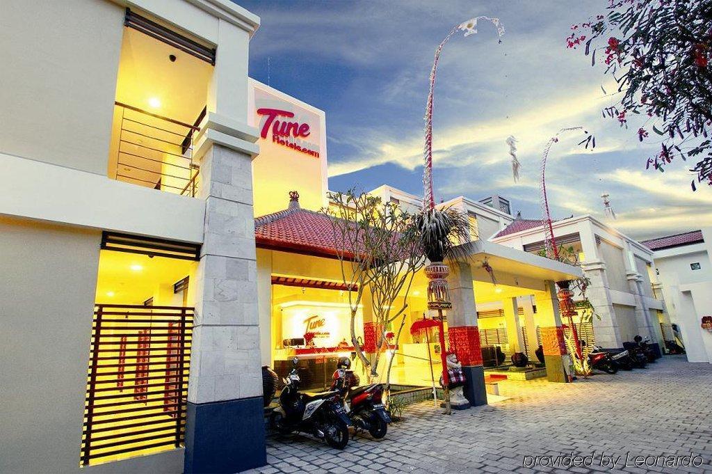 Hotel Tune Hotel: Legian, 2*