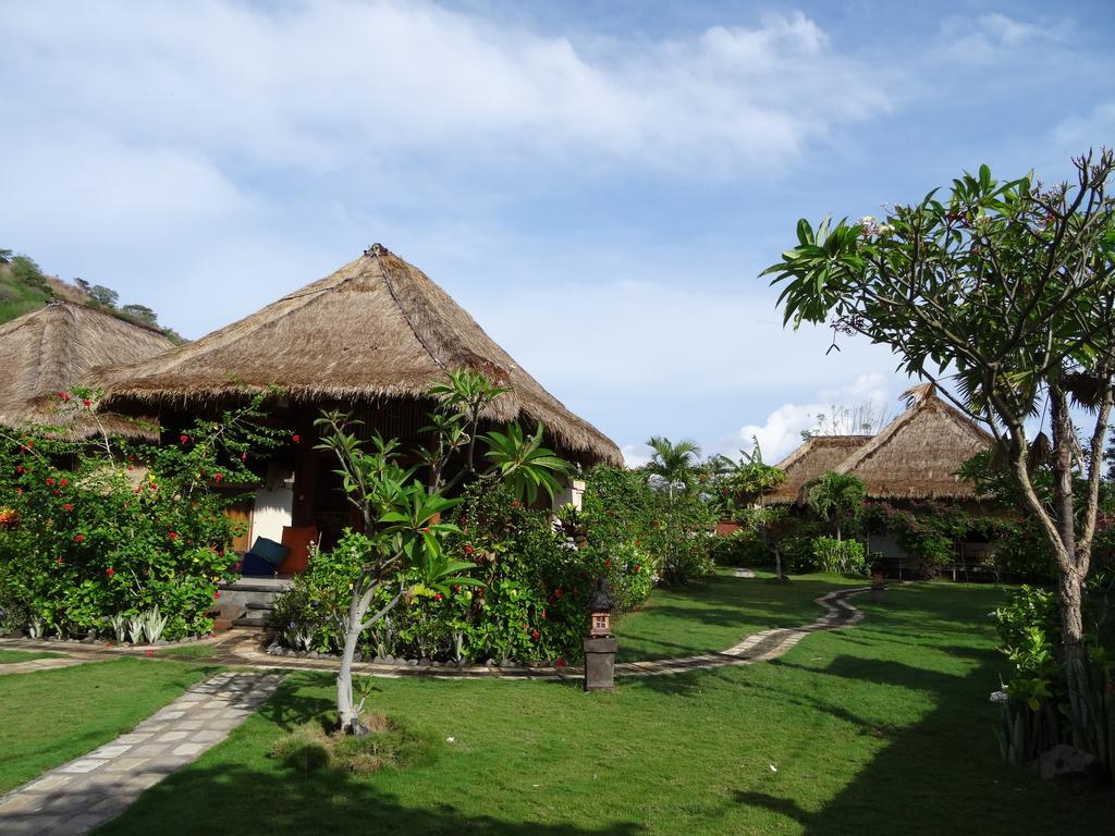 Sunia Loka Bungalows&dive Center