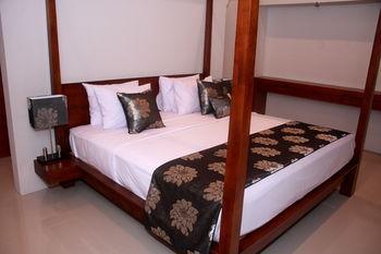 Amore Villas *