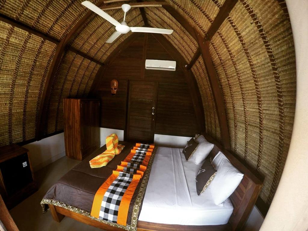 Guest house Paradise Warung & House Bali 2*