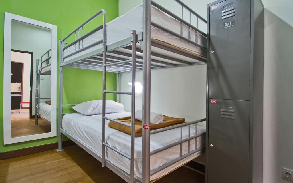 Cx Kuta Raya Hostel