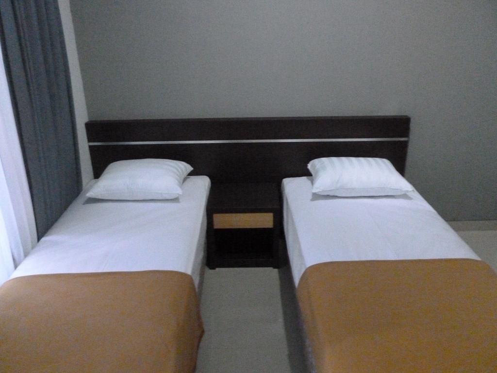 Griya Widhi Guest house *
