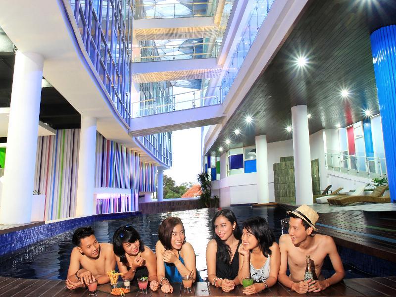 Hotel Berry Glee Thematic 4*